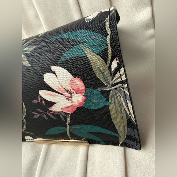 Kate Spade Make It Mine Botanical Flap - Picture 4 of 11